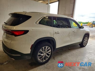 Trzecie zdjęcie samochodu z tyłu: 2025 BUICK ENCLAVE PREFERRED VIN:5GAEVARS7SJ182182 - miniatura