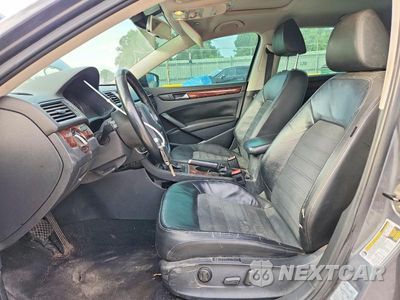 Zdjęcie 7 z 12 samochodu: 2013 VOLKSWAGEN PASSAT SEL VIN:1VWCN7A33DC108131 - miniatura