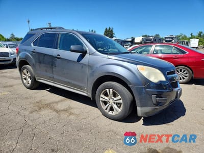 Czwarte zdjęcie samochodu z boku: 2010 CHEVROLET EQUINOX LT VIN:2CNALDEW5A6220528 - miniatura