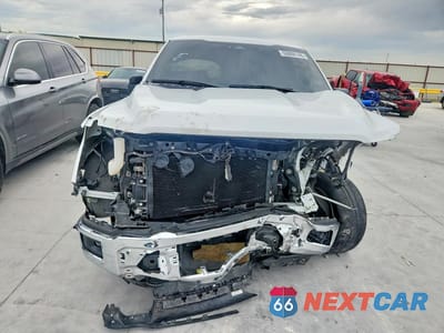 Piąte zdjęcie samochodu w środku: 2025 FORD F150 XL VIN:1FTMF1L53SKD23902 - miniatura