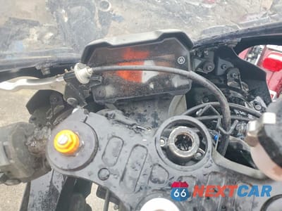 Zdjęcie 7 z 8 samochodu: 2025 YAMAHA YZFR7 VIN:JYARM38EXSA018141 - miniatura
