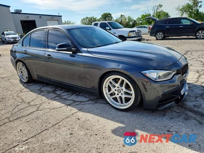 Czwarte zdjęcie samochodu z boku: 2013 BMW 335 I VIN:WBA3A9G51DNP37987 - miniatura