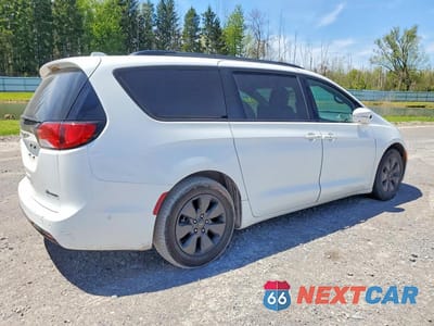 Trzecie zdjęcie samochodu z tyłu: 2019 CHRYSLER PACIFICA HYBRID LIMITED VIN:2C4RC1N71KR657747 - miniatura