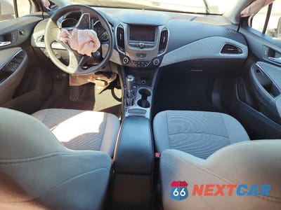 Zdjęcie 8 z 12 samochodu: 2019 CHEVROLET CRUZE LS VIN:1G1BC5SM3K7148790 - miniatura