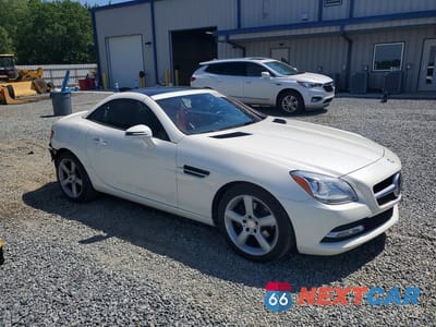 Czwarte zdjęcie samochodu z boku: 2014 MERCEDES-BENZ SLK 250 VIN:WDDPK4HA0EF079502 - miniatura