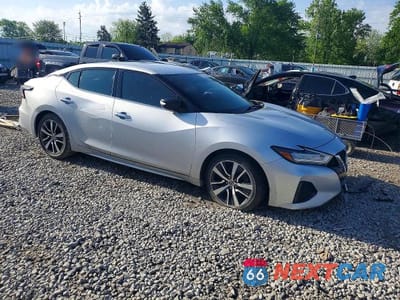 Czwarte zdjęcie samochodu z boku: 2019 NISSAN MAXIMA 3.5 SV VIN:1N4AA6AV3KC364631 - miniatura