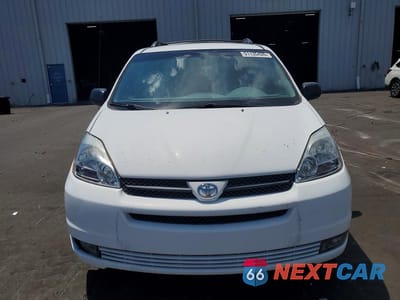Piąte zdjęcie samochodu w środku: 2004 TOYOTA SIENNA LE 7 PASSENGER VIN:5TDZA23C04S117716 - miniatura