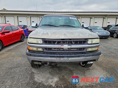 Piąte zdjęcie samochodu w środku: 2002 CHEVROLET SILVERADO K1500 VIN:1GCEK19T22E281078 - miniatura
