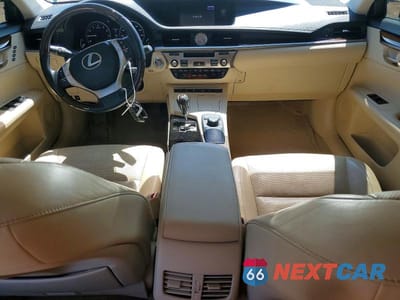 Zdjęcie 8 z 12 samochodu: 2013 LEXUS ES 350 VIN:JTHBK1GG0D2054175 - miniatura