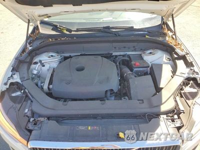 Zdjęcie 12 z 13 samochodu: 2020 VOLVO XC60 T5 MOMENTUM VIN:YV4102RK3L1416883 - miniatura