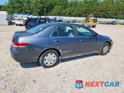 Trzecie zdjęcie samochodu z tyłu: 2004 HONDA ACCORD LX VIN:1HGCM56354A162076 - miniatura