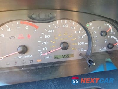 Zdjęcie 9 z 13 samochodu: 2002 TOYOTA SEQUOIA SR5 VIN:5TDZT34A82S088606 - miniatura