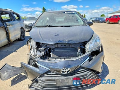 Piąte zdjęcie samochodu w środku: 2018 TOYOTA YARIS 5-DOOR L VIN:VNKKTUD32JA088452 - miniatura