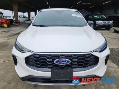 Piąte zdjęcie samochodu w środku: 2025 FORD ESCAPE ST LINE VIN:1FMCU0MZ5SUB41728 - miniatura