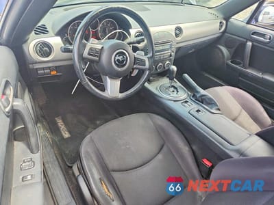 Zdjęcie 8 z 12 samochodu: 2011 MAZDA MX-5 MIATA VIN:JM1NC2LF6B0213465 - miniatura