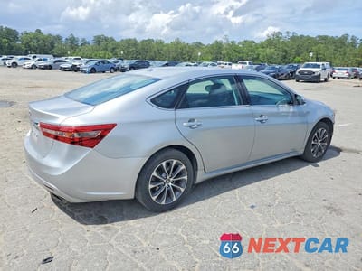 Trzecie zdjęcie samochodu z tyłu: 2018 TOYOTA AVALON XLE PLUS VIN:4T1BK1EB0JU275330 - miniatura