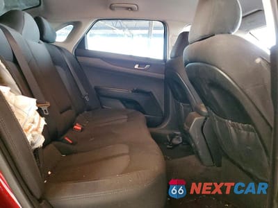 Zdjęcie 10 z 13 samochodu: 2022 KIA K5 LXS VIN:5XXG14J23NG151018 - miniatura