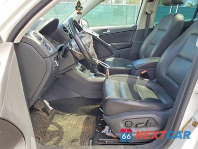 Zdjęcie 7 z 12 samochodu: 2017 VOLKSWAGEN TIGUAN WOLFSBURG VIN:WVGRV7AX7HK016737 - miniatura