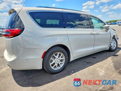 Trzecie zdjęcie samochodu z tyłu: 2021 CHRYSLER PACIFICA TOURING L VIN:2C4RC1BG3MR587434 - miniatura