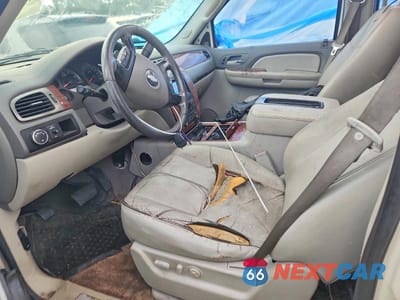 Zdjęcie 7 z 13 samochodu: 2008 CHEVROLET SUBURBAN C1500 LS VIN:1GNFC16068R213564 - miniatura