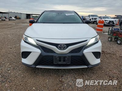 Piąte zdjęcie samochodu w środku: 2020 TOYOTA CAMRY XSE VIN:4T1K61AK9LU337790 - miniatura