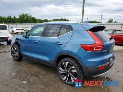 Drugie zdjęcie samochodu z przodu: 2024 VOLVO XC40 PLUS VIN:YV4L12UE2R2214501 - miniatura