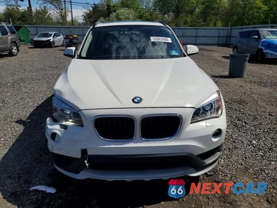 Piąte zdjęcie samochodu w środku: 2015 BMW X1 XDRIVE28I VIN:WBAVL1C54FVY37207 - miniatura