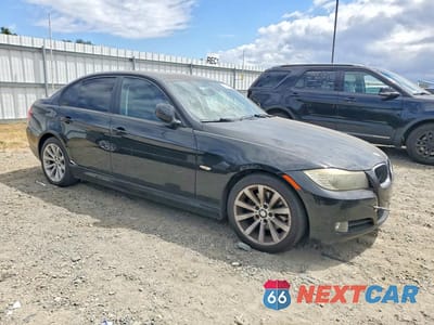 Czwarte zdjęcie samochodu z boku: 2011 BMW 328 I SULEV VIN:WBAPH5C53BA444284 - miniatura