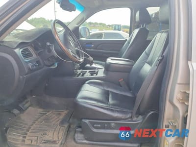 Zdjęcie 7 z 13 samochodu: 2008 GMC YUKON XL DENALI VIN:1GKFK66838J209893 - miniatura