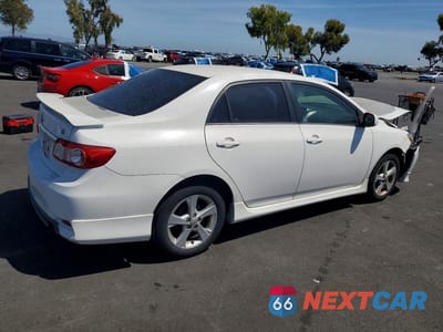 Trzecie zdjęcie samochodu z tyłu: 2012 TOYOTA COROLLA S VIN:5YFBU4EEXCP007797 - miniatura