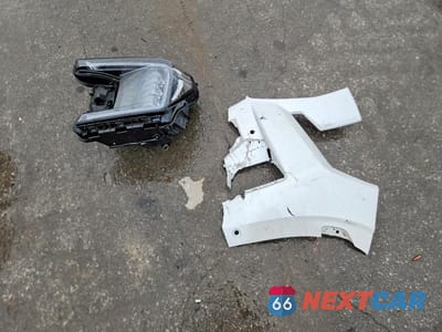 Zdjęcie 13 z 14 samochodu: 2024 GMC YUKON DENALI VIN:1GKS2DKL4RR178394 - miniatura