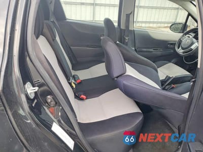 Zdjęcie 10 z 12 samochodu: 2012 TOYOTA YARIS 5-DOOR LE VIN:JTDKTUD39CD522960 - miniatura