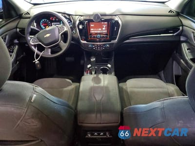 Zdjęcie 8 z 13 samochodu: 2018 CHEVROLET TRAVERSE LS VIN:1GNERFKW4JJ107667 - miniatura