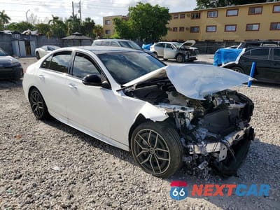 Czwarte zdjęcie samochodu z boku: 2023 MERCEDES-BENZ C 300 VIN:W1KAF4GBXPR085670 - miniatura