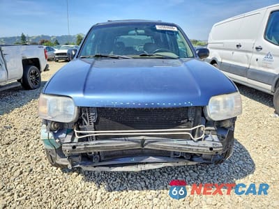 Piąte zdjęcie samochodu w środku: 2001 FORD ESCAPE XLT VIN:1FMCU04101KB40703 - miniatura