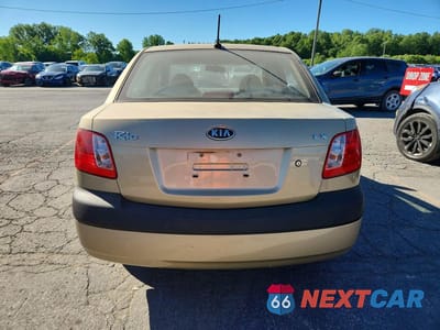 Zdjęcie 6 z 12 samochodu: 2009 KIA RIO VIN:KNADE223396524501 - miniatura