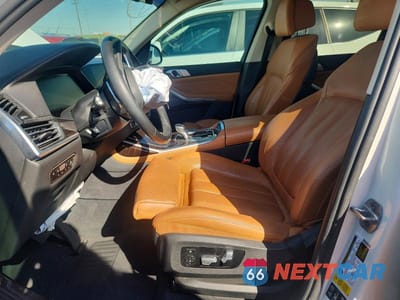 Zdjęcie 7 z 14 samochodu: 2019 BMW X7 XDRIVE40I VIN:5UXCW2C54KL086993 - miniatura