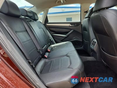 Zdjęcie 10 z 12 samochodu: 2013 VOLKSWAGEN PASSAT SE VIN:1VWBH7A3XDC104158 - miniatura