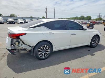 Trzecie zdjęcie samochodu z tyłu: 2023 NISSAN ALTIMA SV VIN:1N4BL4DWXPN333475 - miniatura