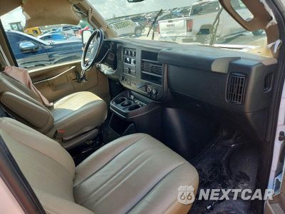 Zdjęcie 8 z 12 samochodu: 2022 CHEVROLET EXPRESS G2500 VIN:1GCWGAFP8N1282793 - miniatura