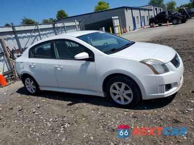 Czwarte zdjęcie samochodu z boku: 2012 NISSAN SENTRA 2.0 VIN:3N1AB6AP3CL650268 - miniatura
