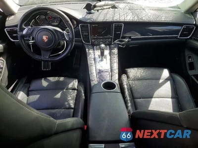 Zdjęcie 8 z 13 samochodu: 2014 PORSCHE PANAMERA 2 VIN:WP0AA2A70EL005911 - miniatura