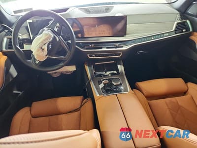 Zdjęcie 8 z 13 samochodu: 2026 BMW X5 XDRIVE40I VIN:5UX23EU01T9120881 - miniatura