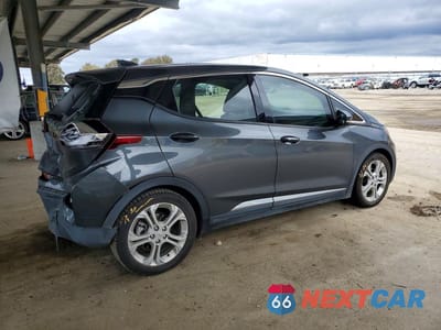 Trzecie zdjęcie samochodu z tyłu: 2021 CHEVROLET BOLT EV LT VIN:1G1FY6S0XM4108751 - miniatura