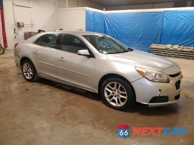 Czwarte zdjęcie samochodu z boku: 2015 CHEVROLET MALIBU 1LT VIN:1G11C5SL0FF279383 - miniatura
