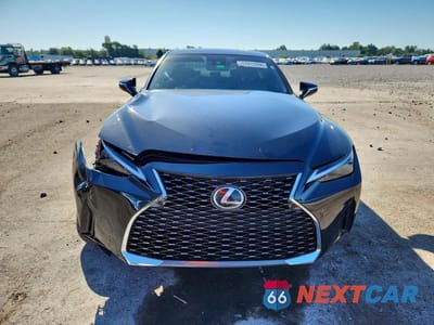 Piąte zdjęcie samochodu w środku: 2022 LEXUS IS 300 VIN:JTHDA1D21N5119152 - miniatura