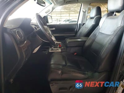 Zdjęcie 7 z 12 samochodu: 2017 TOYOTA TUNDRA CREWMAX LIMITED VIN:5TFHW5F11HX582756 - miniatura