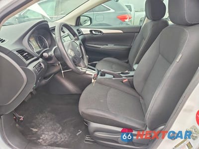 Zdjęcie 7 z 12 samochodu: 2019 NISSAN SENTRA S VIN:3N1AB7AP9KY212393 - miniatura