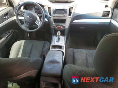 Zdjęcie 8 z 13 samochodu: 2013 SUBARU OUTBACK 2.5I VIN:4S4BRCAC8D3240082 - miniatura