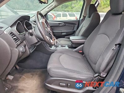 Zdjęcie 7 z 13 samochodu: 2010 CHEVROLET TRAVERSE VIN:1GNLRFED5AS110511 - miniatura